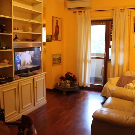 Affittasi Appartament Рим